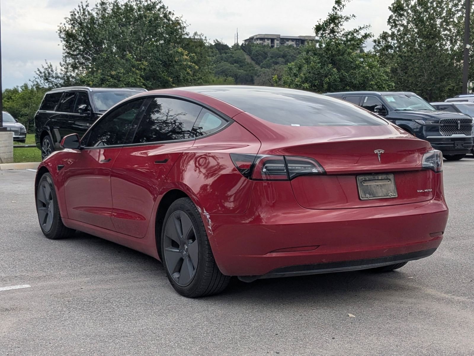 Used 2022 Tesla Model 3 Long Range AWD/4WD image 3