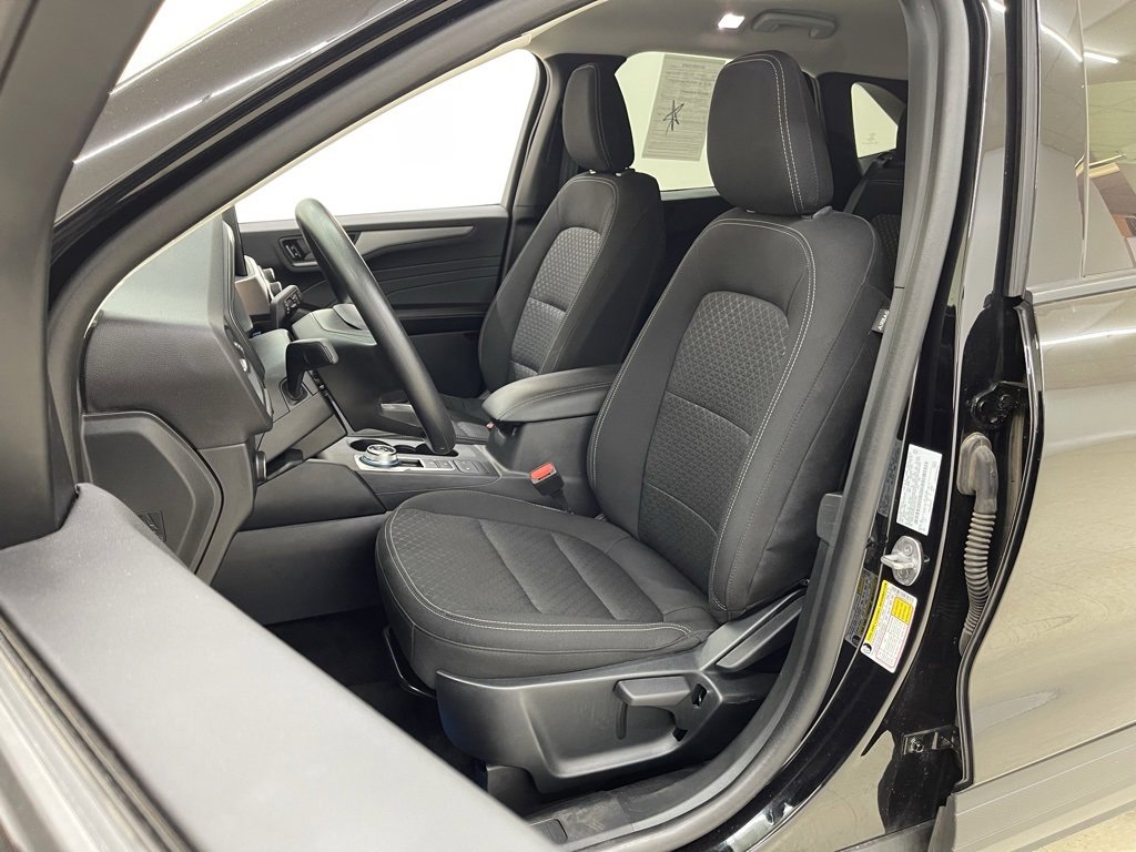 Used 2025 Ford Escape Active image 19
