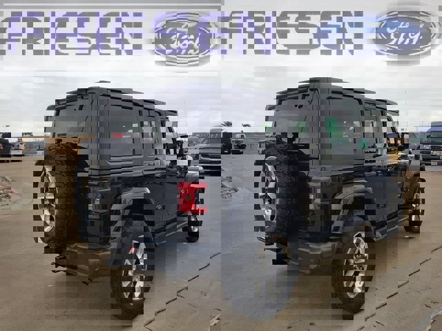 Used 2020 Jeep Wrangler Unlimited Sahara image 7