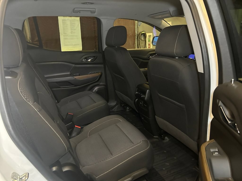 Used 2021 GMC Acadia SLE w/ Driver Convenience Package AWD/4WD image 18