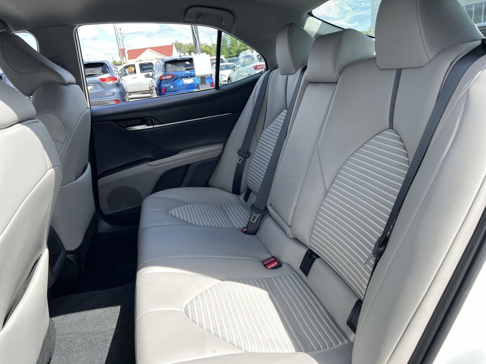 Used 2023 Toyota Camry SE image 23