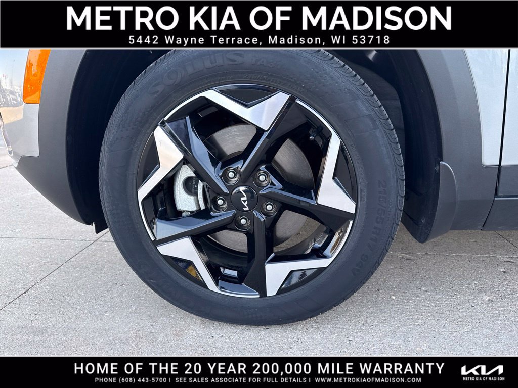 Used 2025 Kia Seltos EX w/ EX Sunroof Package AWD/4WD image 10