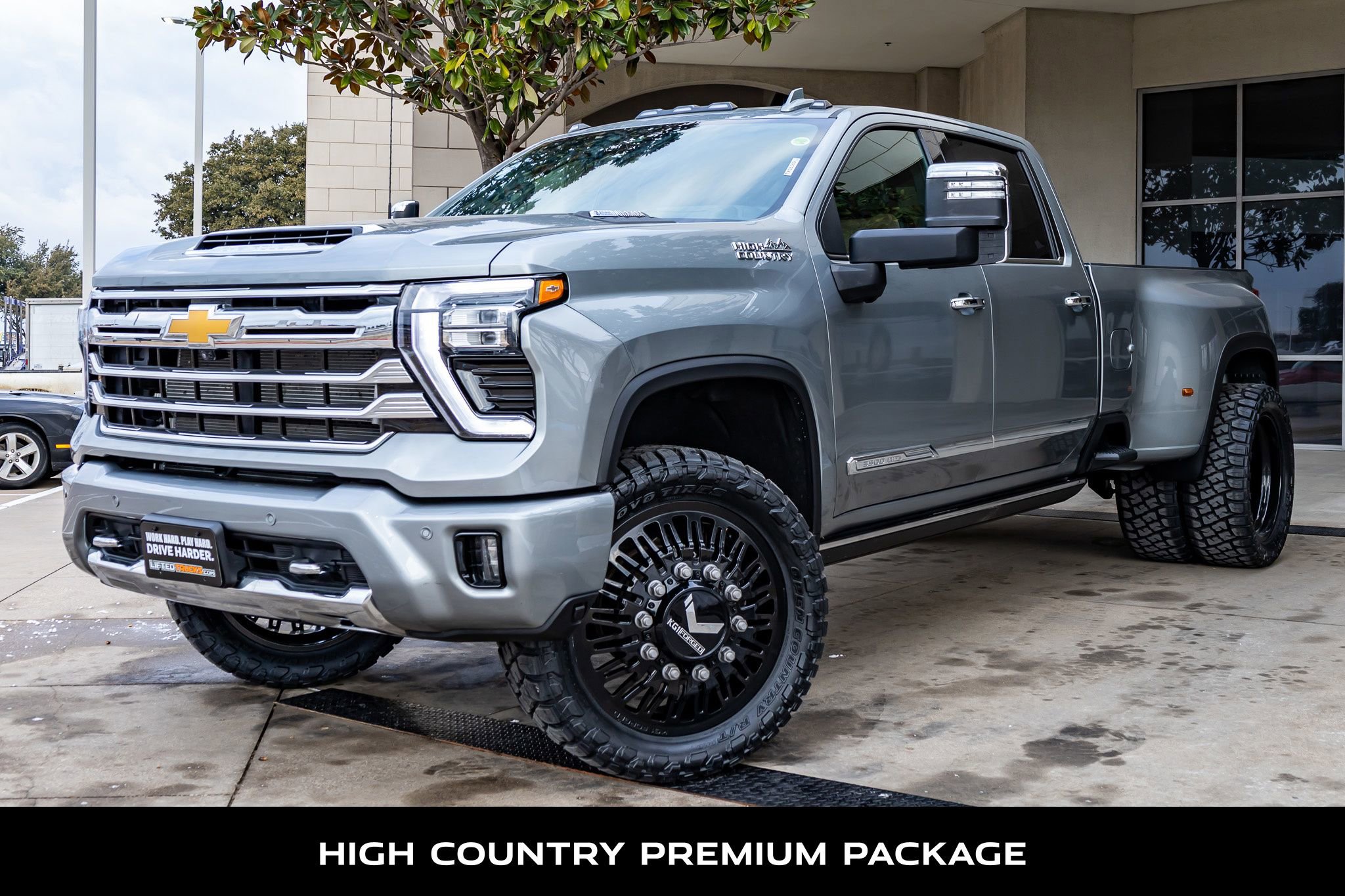 Used 2024 Chevrolet Silverado 3500 High Country w/ High Country Premium Package image 5