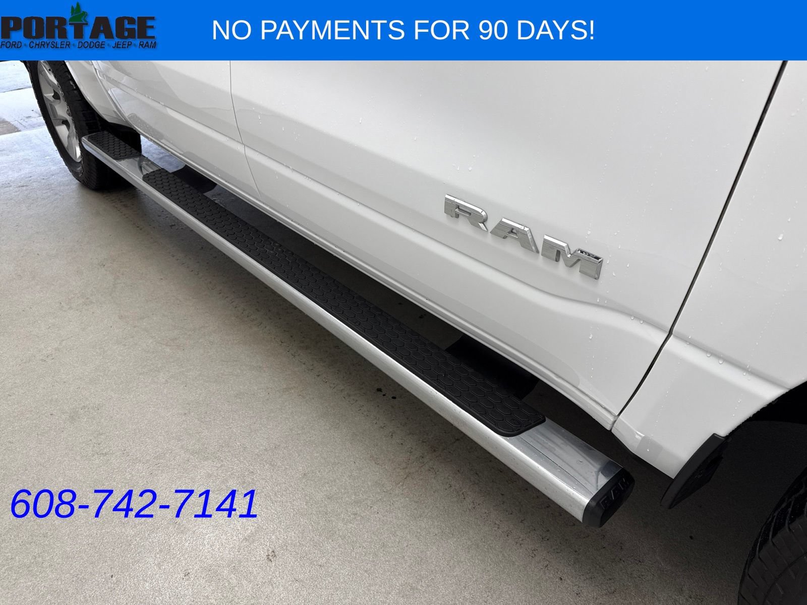 Used 2024 RAM 1500 Big Horn AWD/4WD image 2