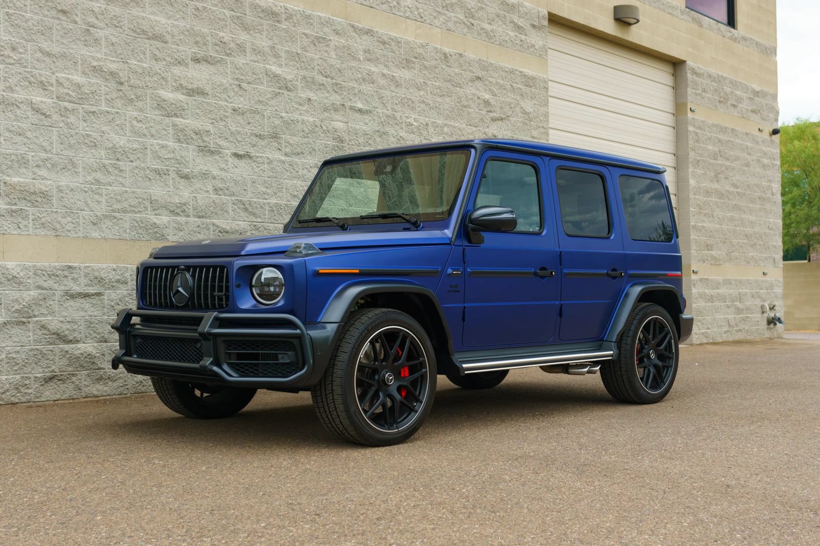Used 2024 Mercedes-Benz G 63 AMG 4MATIC image 2