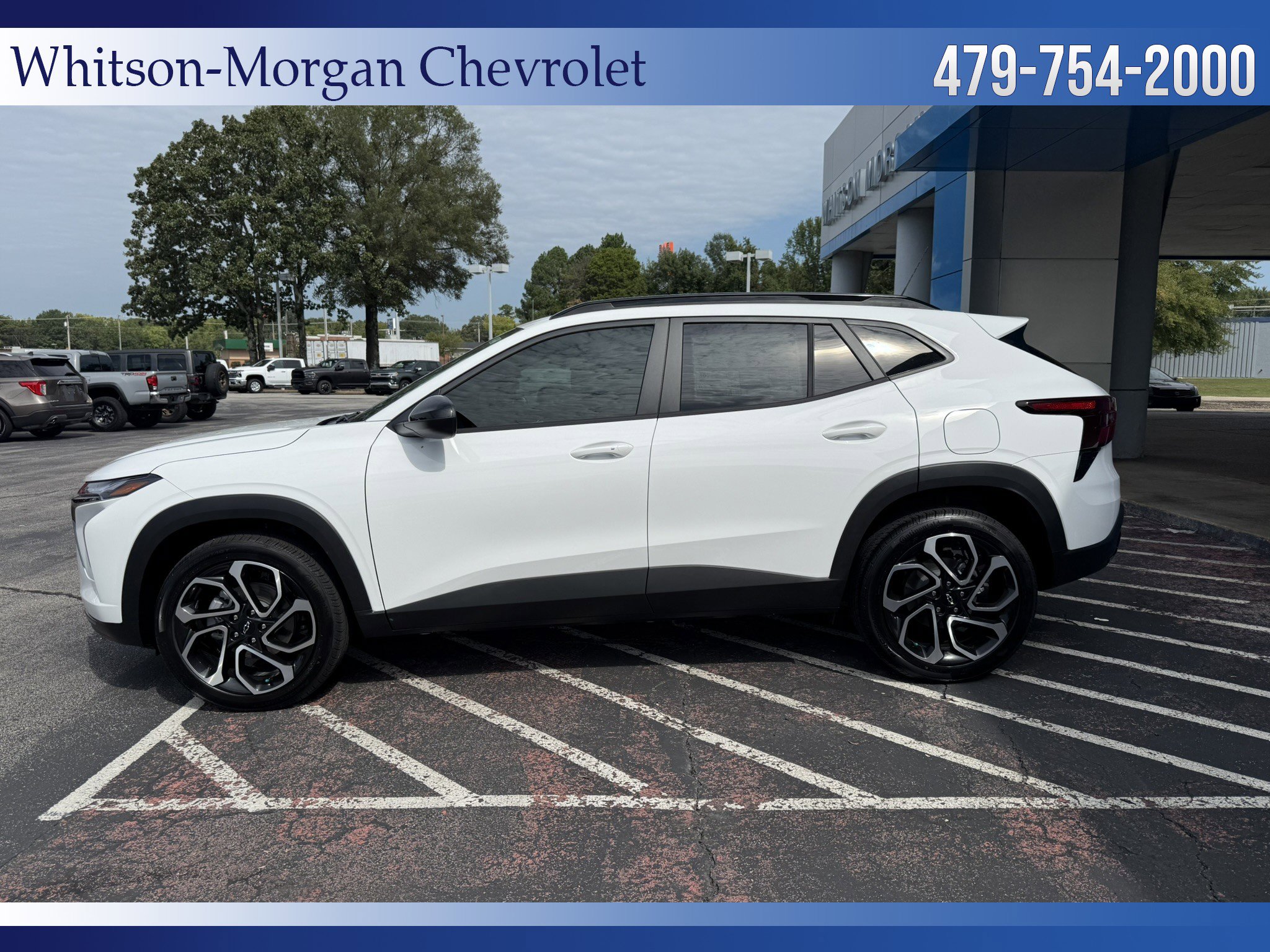 New 2025 Chevrolet Trax RS w/ Sunroof Package image 2