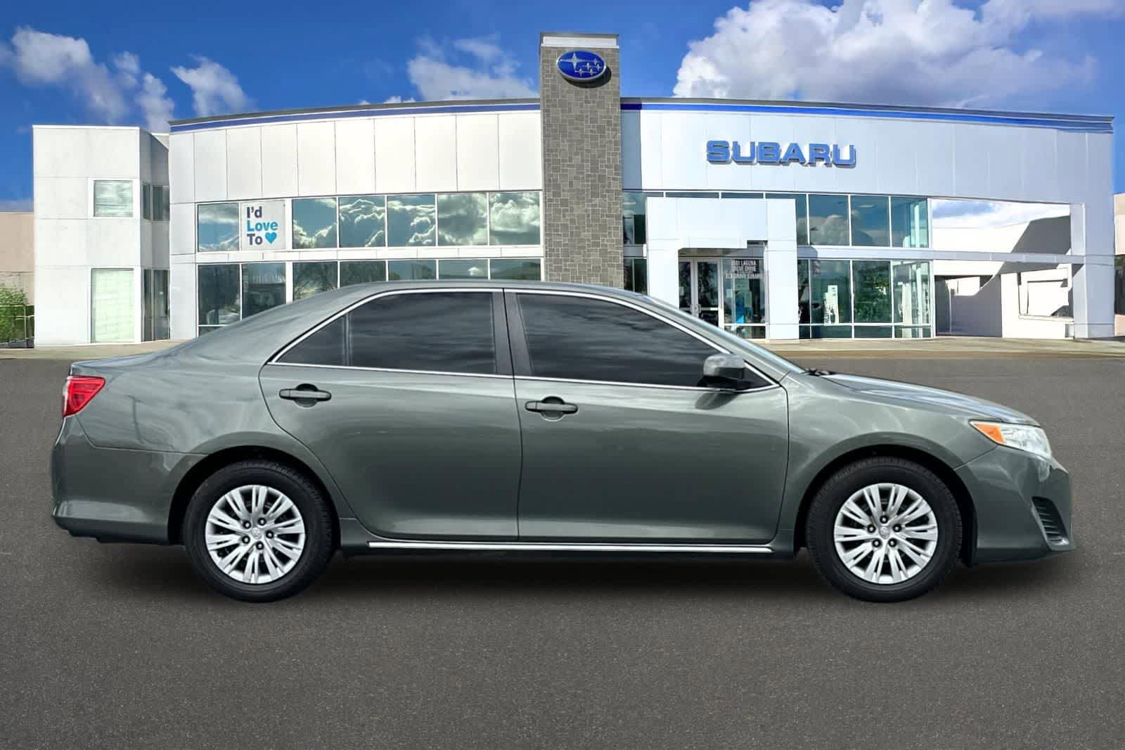 Used 2012 Toyota Camry LE FWD image 6