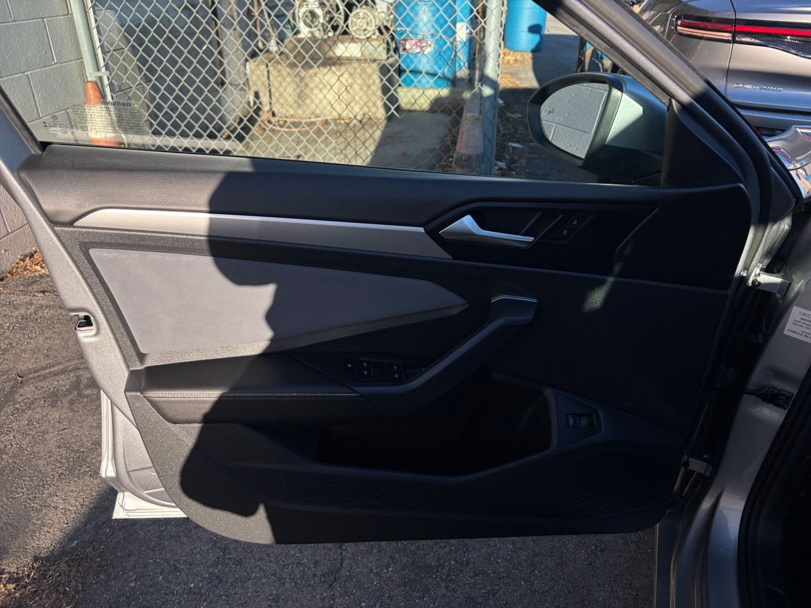 Used 2025 Volkswagen Jetta SE image 20