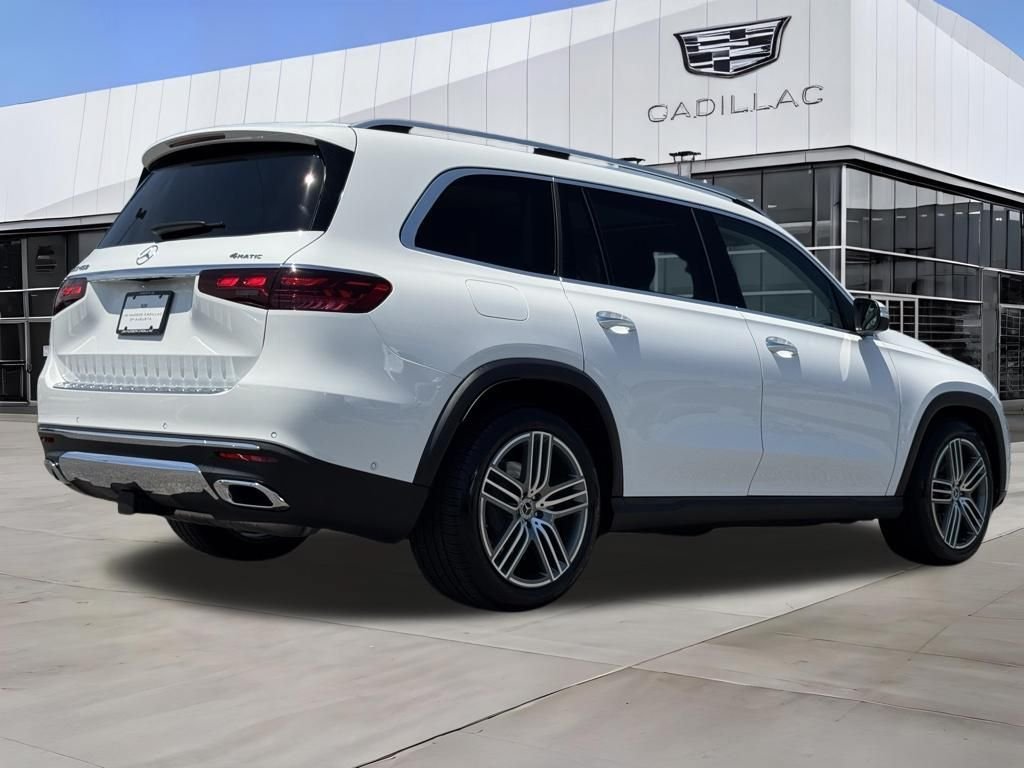 Used 2026 Mercedes-Benz GLS 450 4MATIC image 9