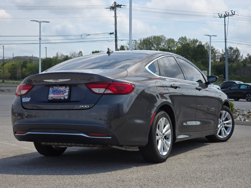 Used 2016 Chrysler 200 Limited w/ Convenience Group FWD image 2