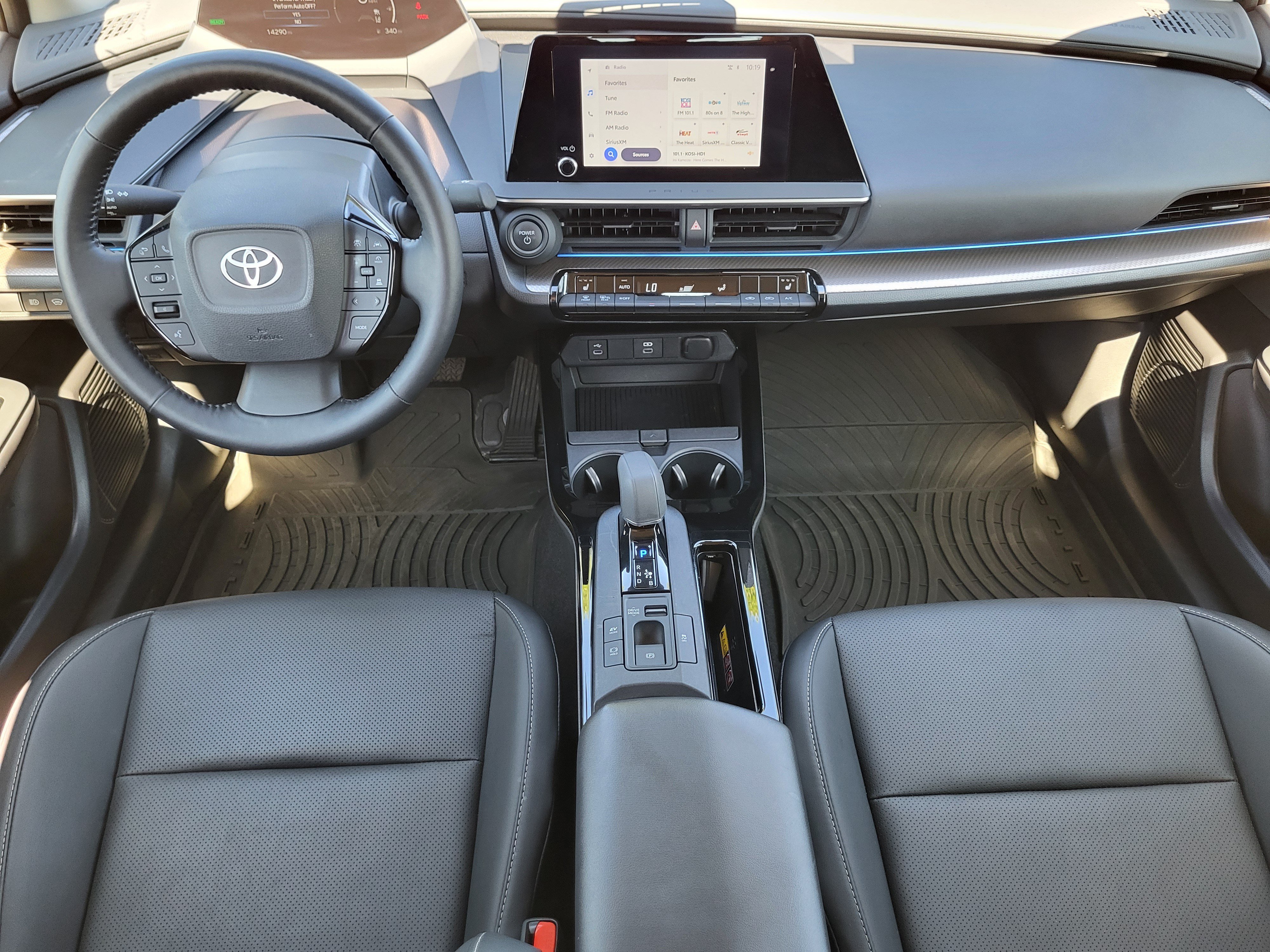Certified 2024 Toyota Prius XLE FWD image 21