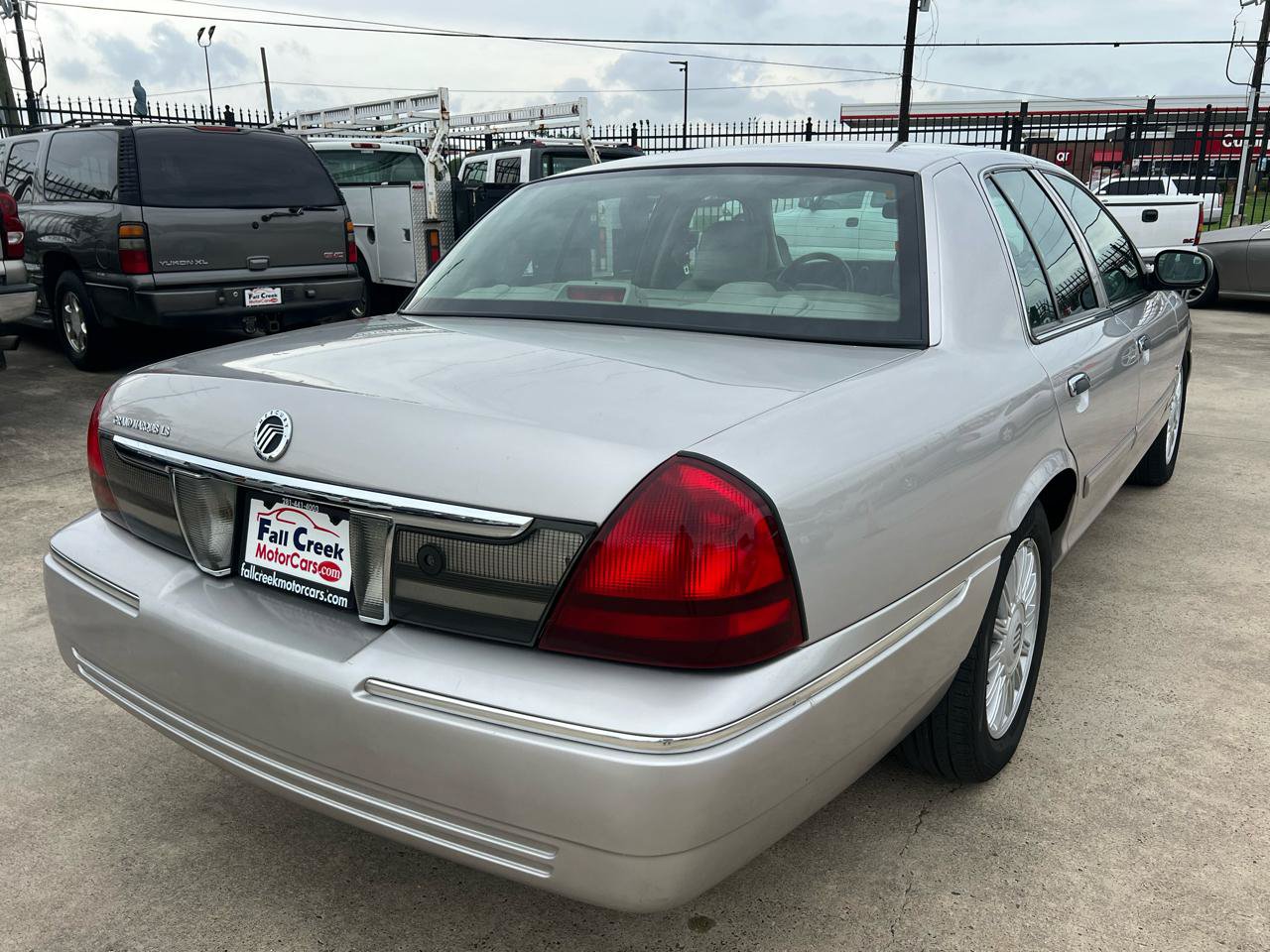 Used 2009 Mercury Grand Marquis LS RWD image 6