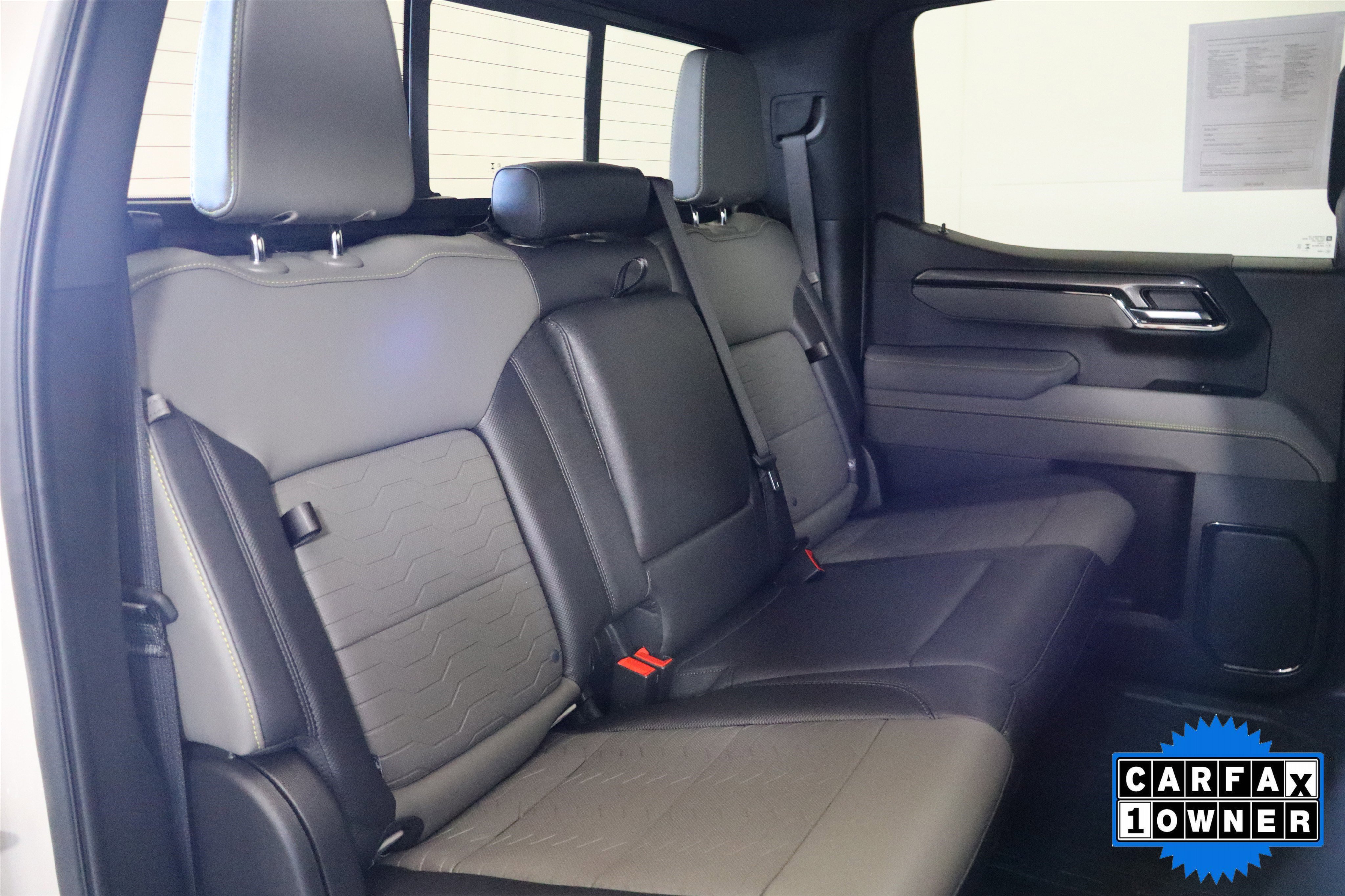 Used 2026 Chevrolet Silverado 1500 ZR2 w/ Dark Appearance Package image 21