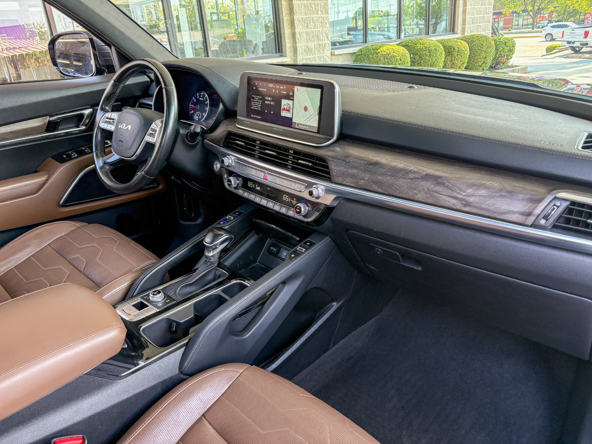 Used 2022 Kia Telluride SX w/ SX Prestige Package AWD/4WD image 26