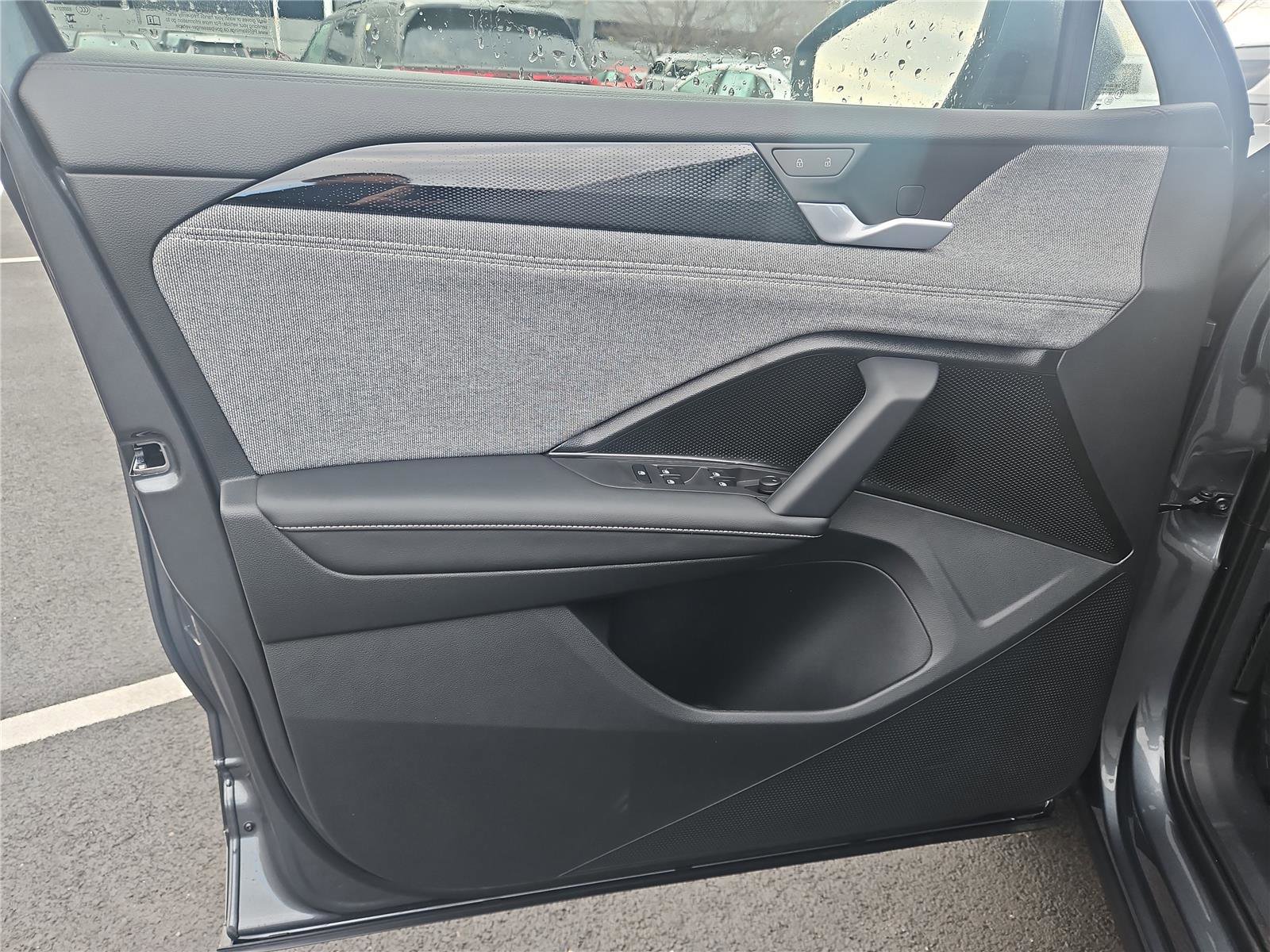 New 2026 Volkswagen Tiguan S image 12