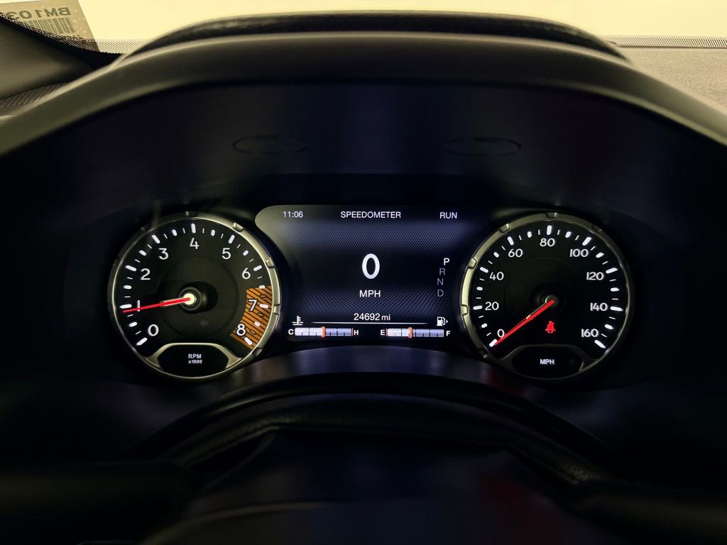 Used 2022 Jeep Renegade Latitude w/ Sun/Sound Group image 16