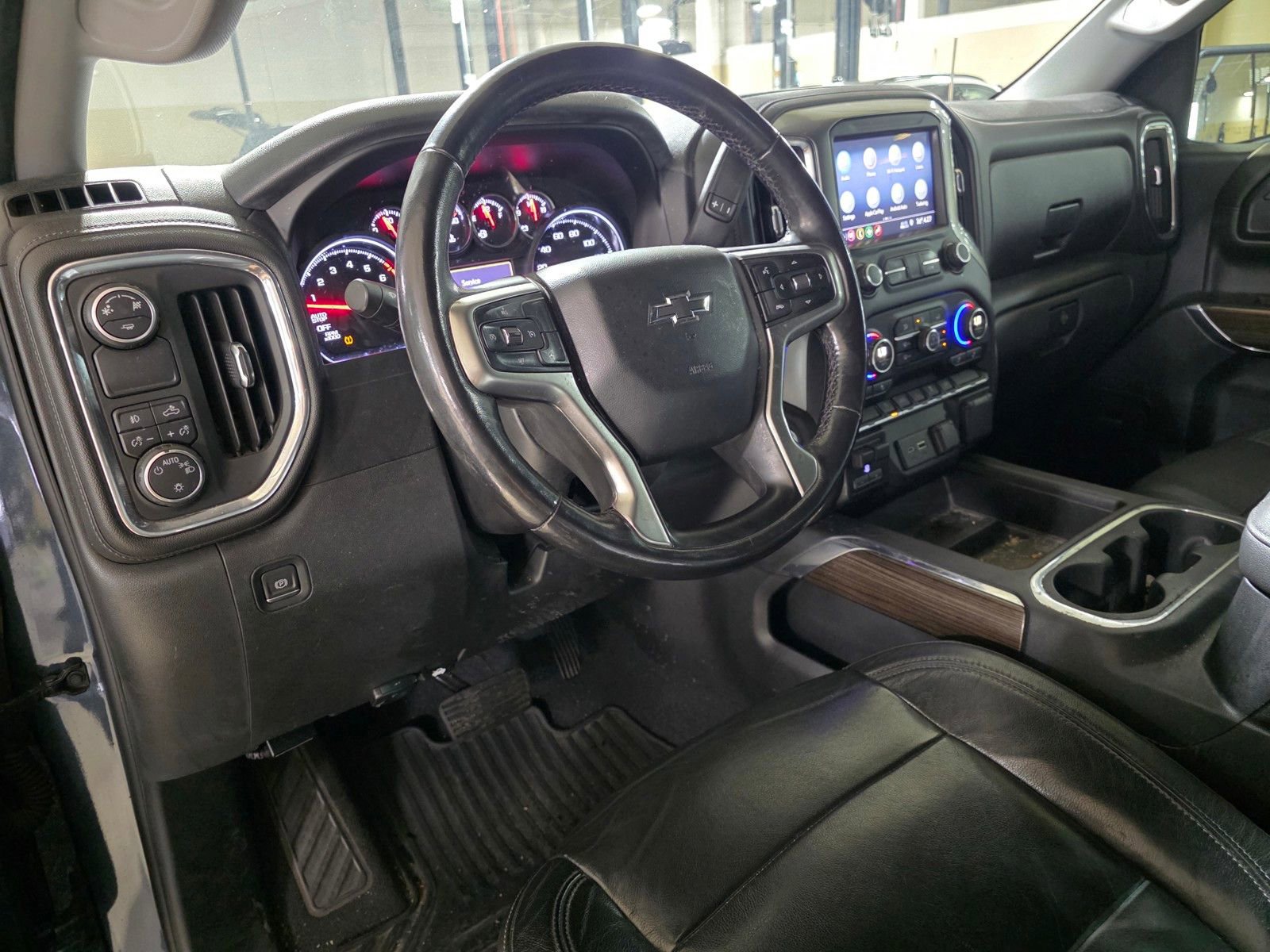 Used 2019 Chevrolet Silverado 1500 RST w/ All-Star Edition RWD image 17