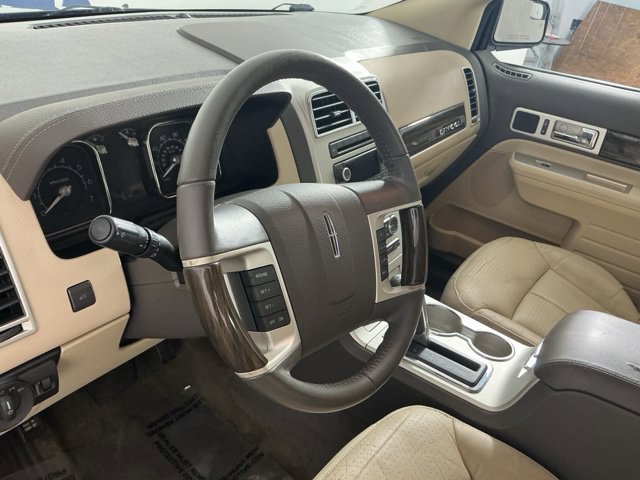 Used 2010 Lincoln MKX 2WD image 33
