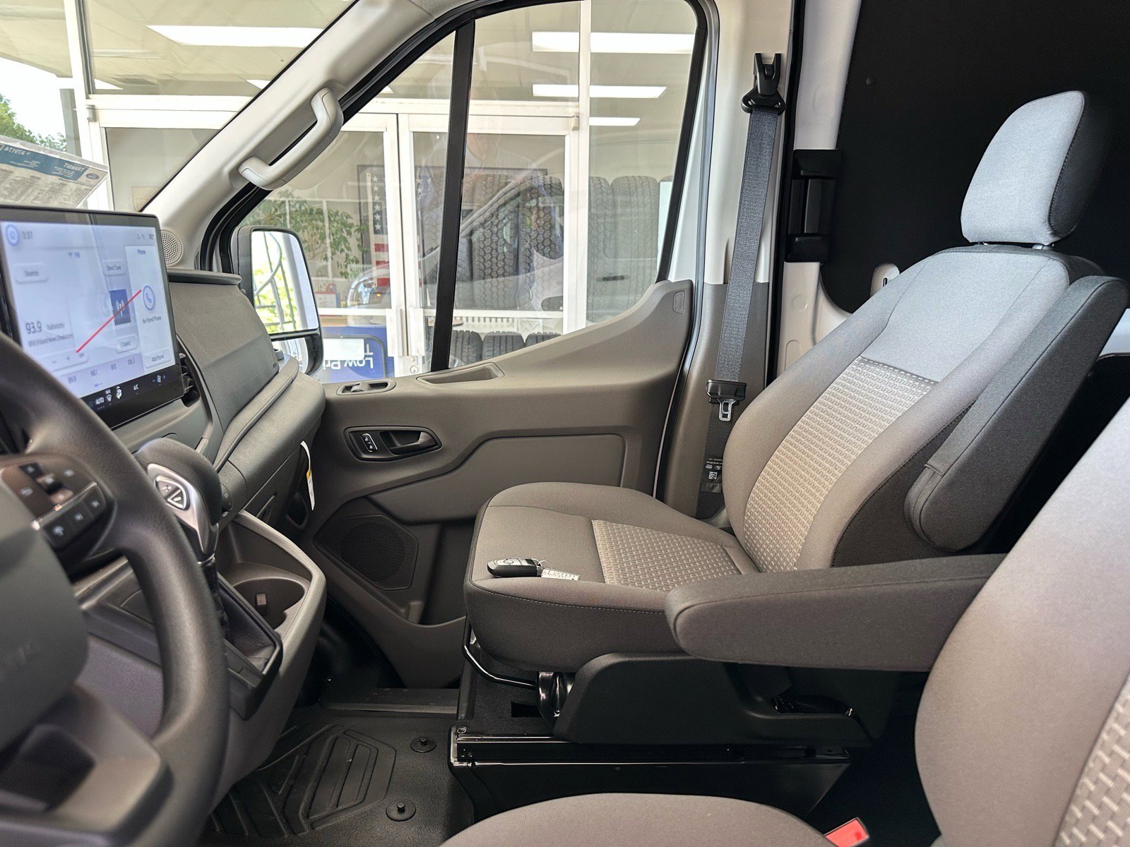 New 2026 Ford Transit 250 148 Medium Roof image 17