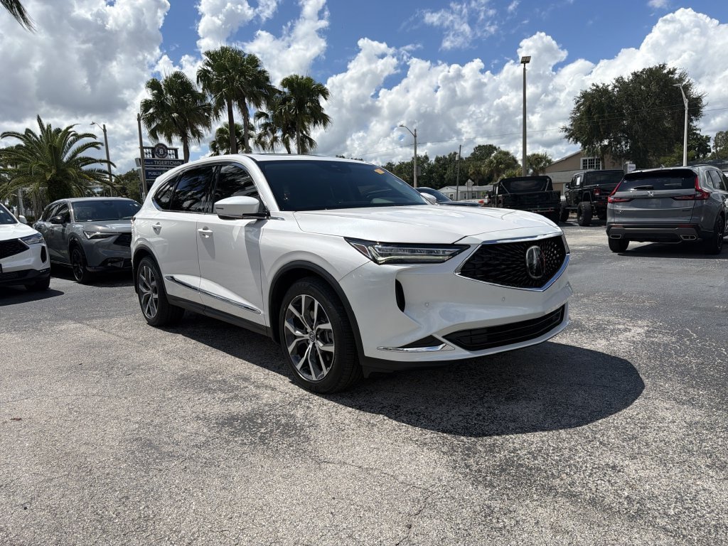 Used 2024 Acura MDX w/ Technology Package FWD image 2