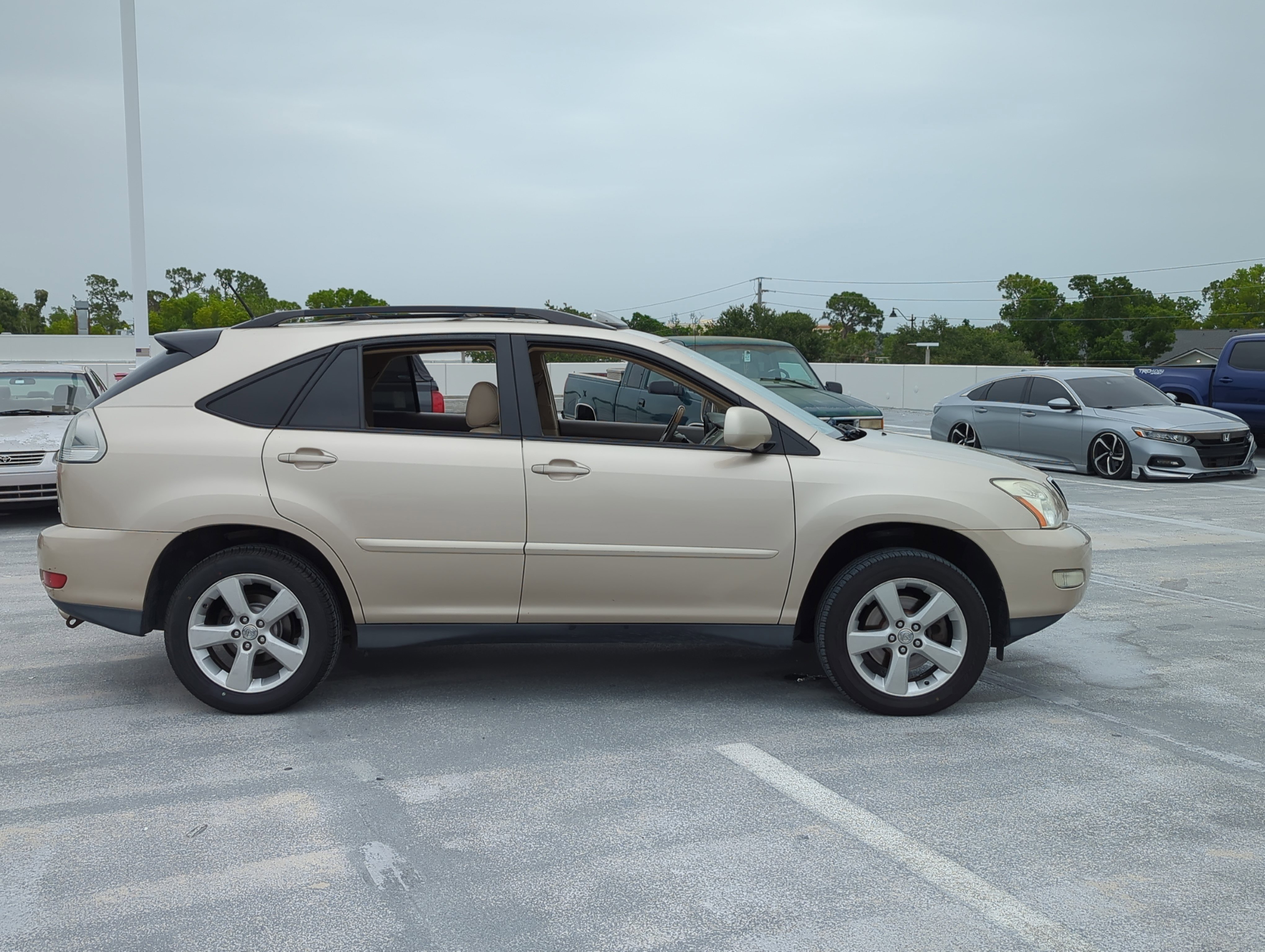 Used 2005 Lexus RX 330 video 4