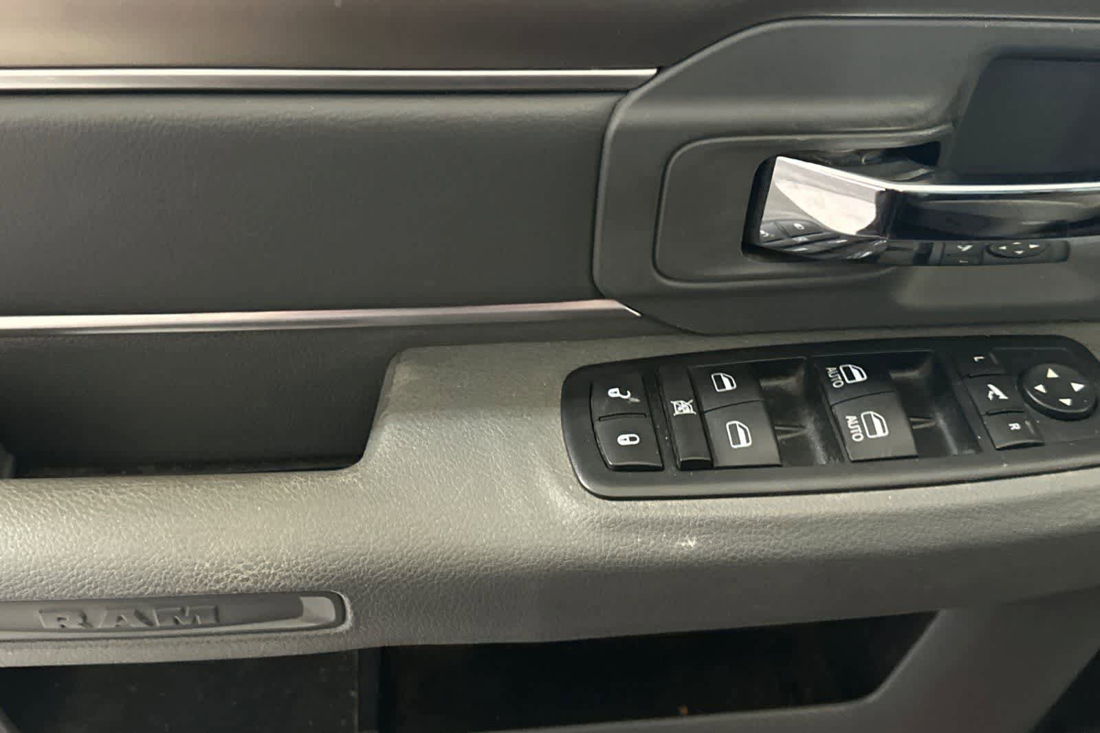 Used 2016 RAM 1500 Big Horn RWD image 15