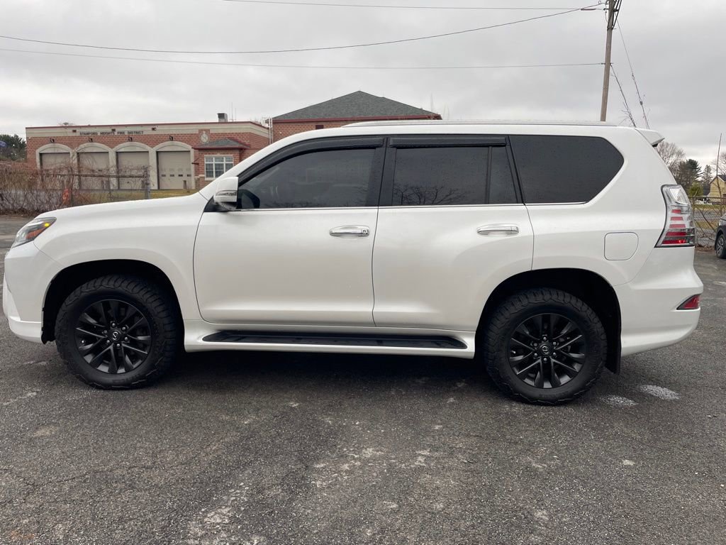 Used 2023 Lexus GX 460 Premium w/ Premium Plus Package image 3