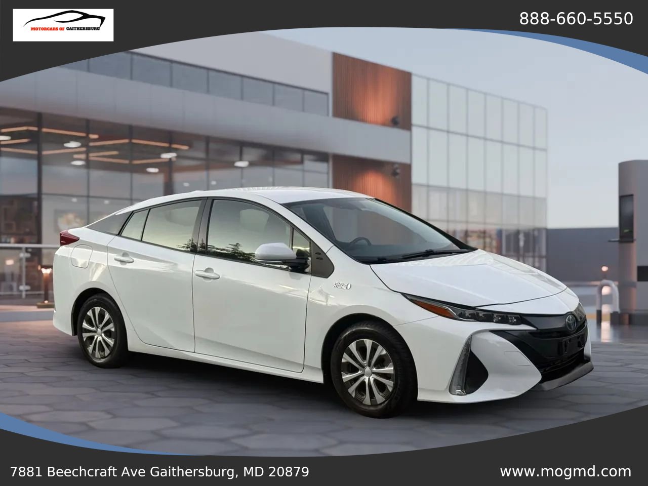 Used 2018 Toyota Prius Prime Plus w/ Carpet Mat Package image 7