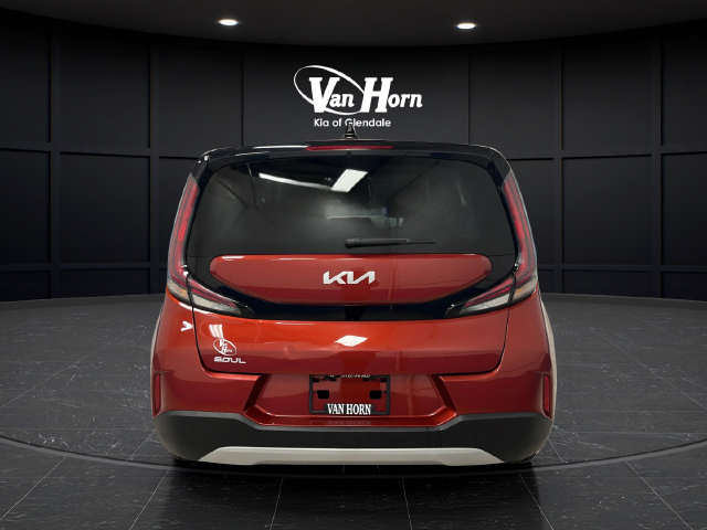 Used 2023 Kia Soul LX FWD image 6