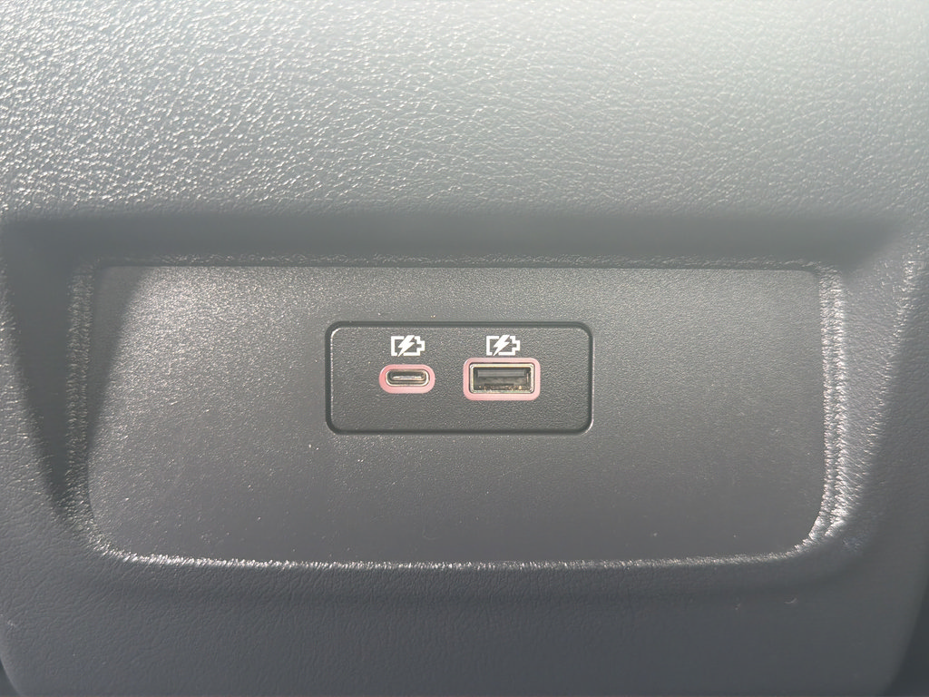 Certified 2022 Nissan Frontier PRO-4X w/ Technology Package AWD/4WD image 36