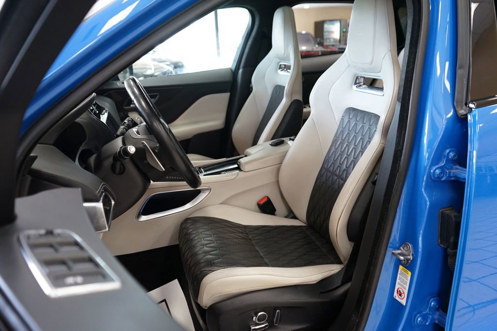 Used 2020 Jaguar F-PACE SVR AWD/4WD image 2