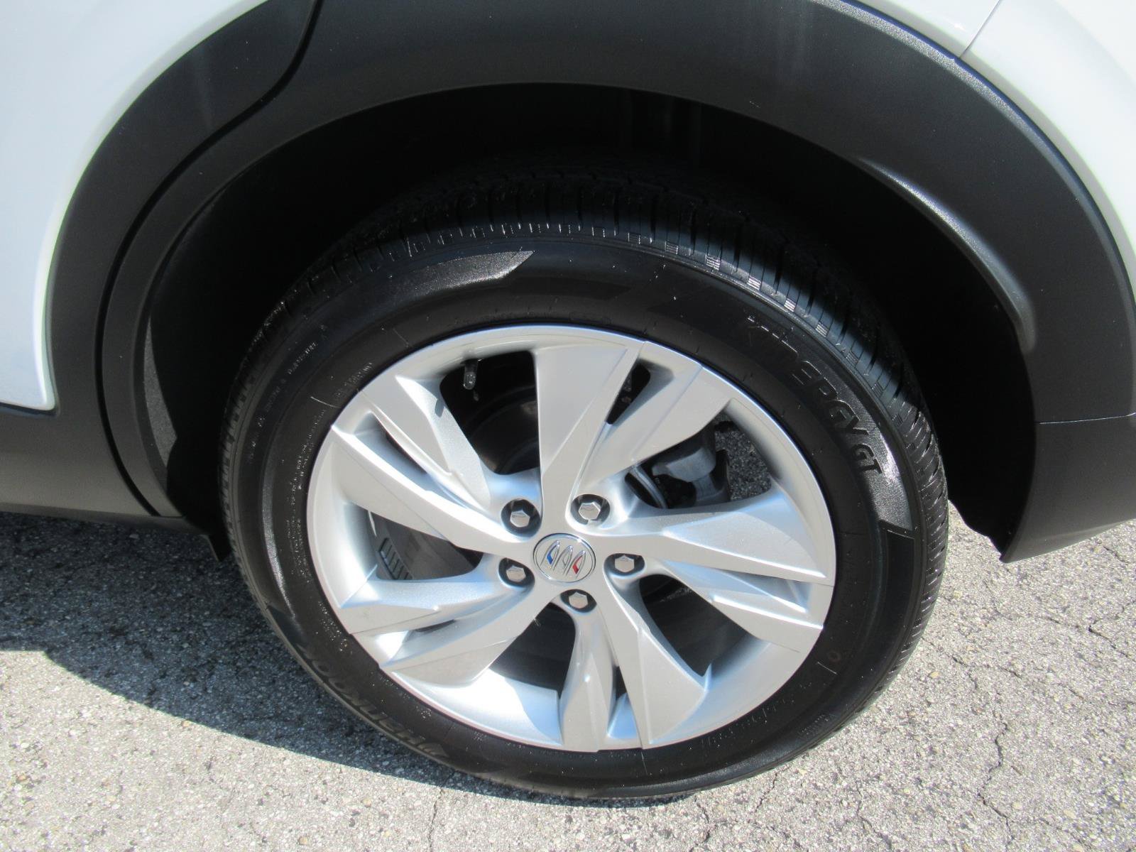 Used 2024 Buick Encore GX Preferred FWD image 9