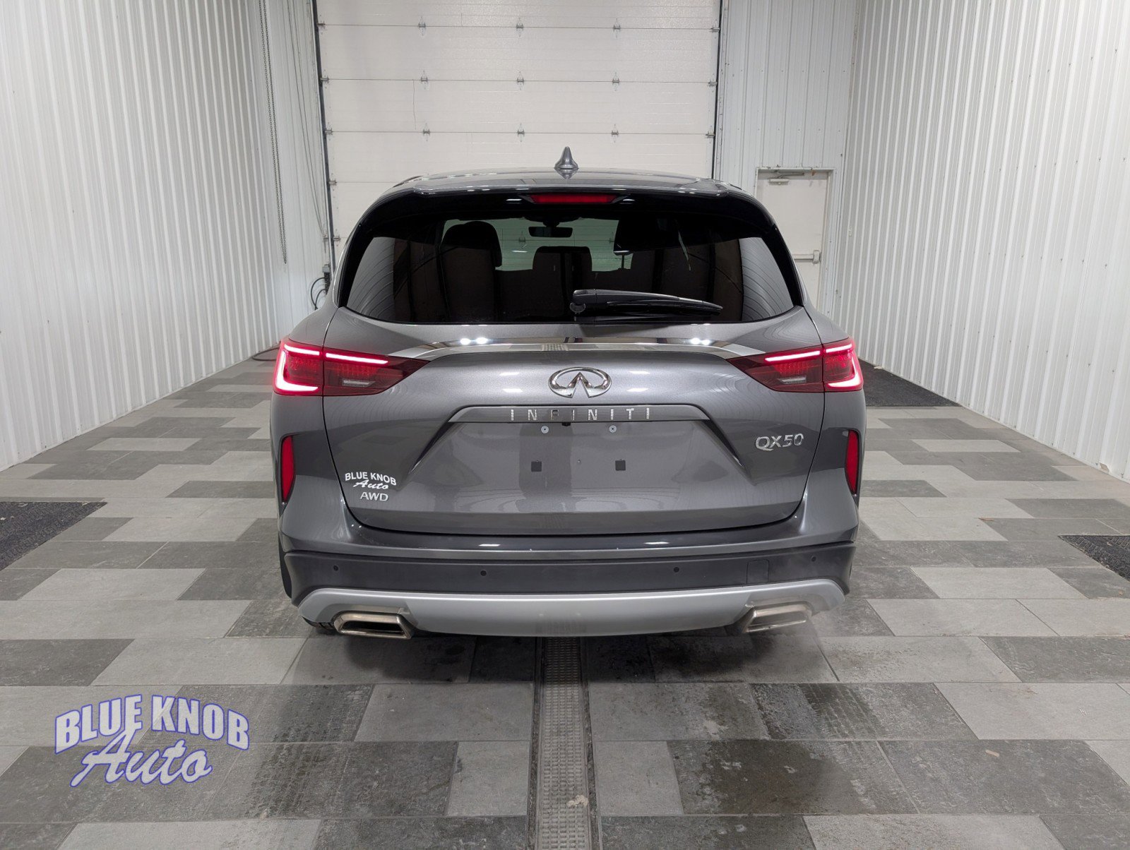 Used 2023 INFINITI QX50 Pure image 3