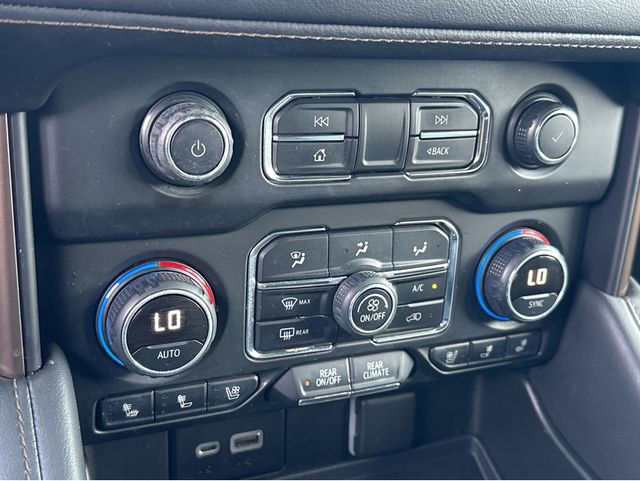 Used 2021 Chevrolet Tahoe High Country w/ Premium Package image 19