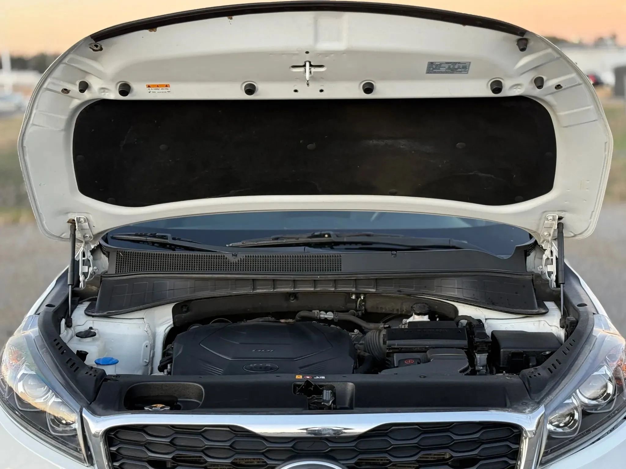 Used 2019 Kia Sorento LX image 28