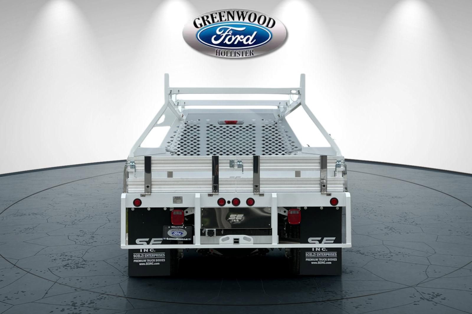 New 2026 Ford F550 2WD Regular Cab Super Duty image 5