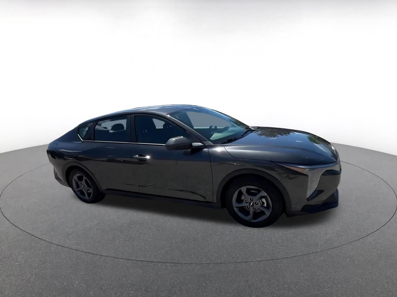 Used 2025 Kia K4 FWD image 2