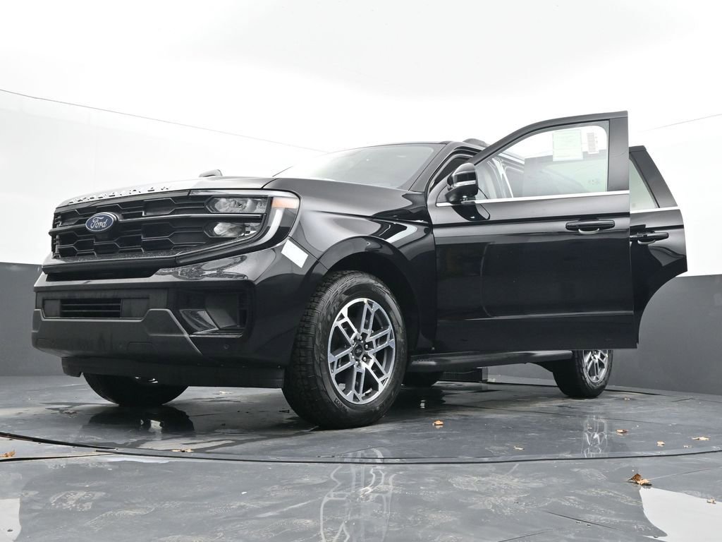 New 2026 Ford Expedition Active image 67