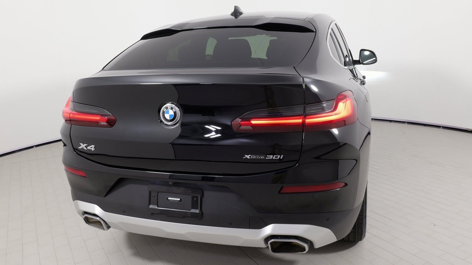 Used 2022 BMW X4 xDrive30i w/ Convenience Package image 22