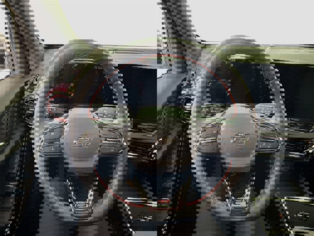 Used 2025 Chevrolet Equinox RS w/ Safety and Technology Package image 5