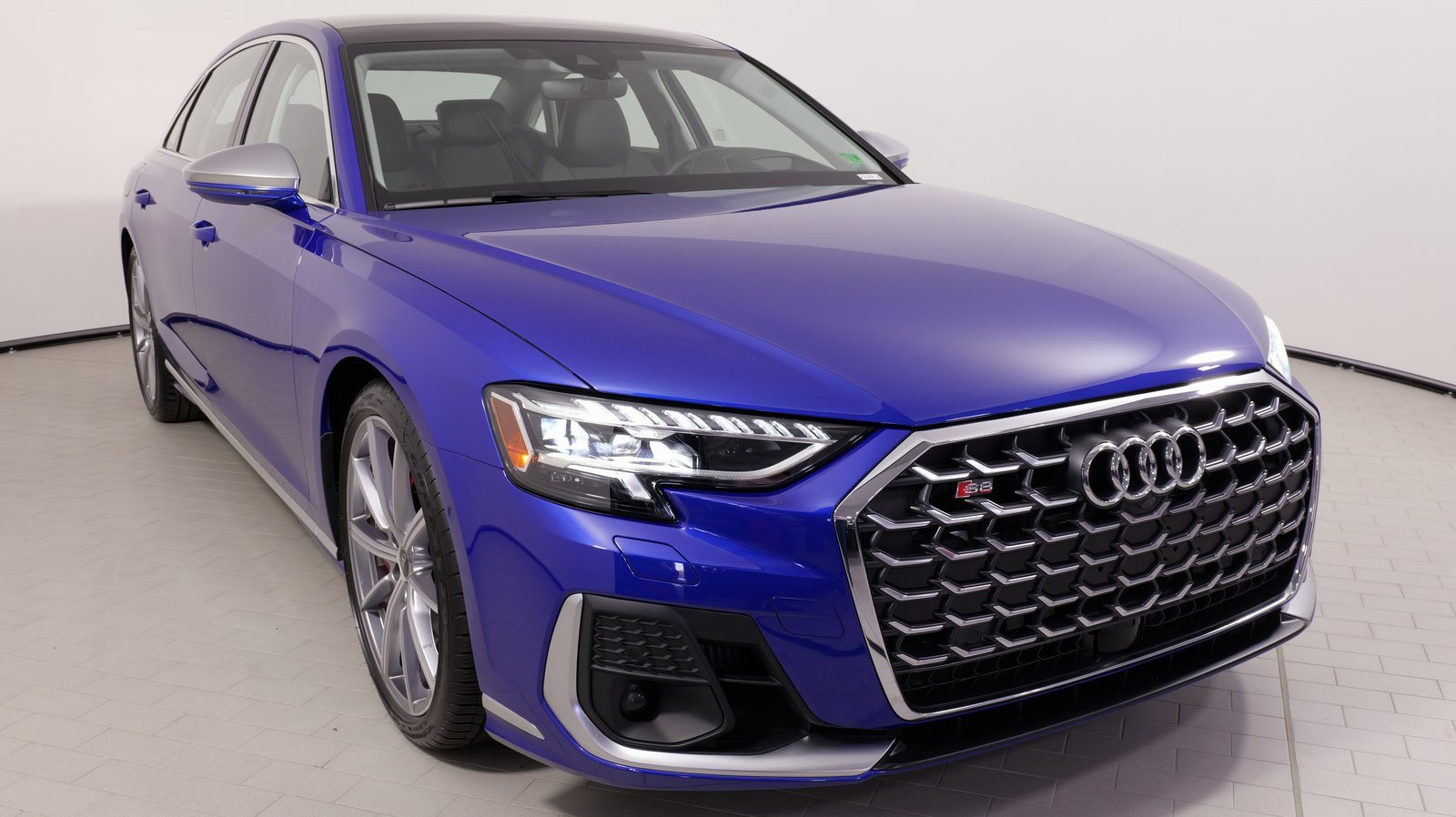 Used 2023 Audi S8 w/ S8 Comfort Plus Package image 7