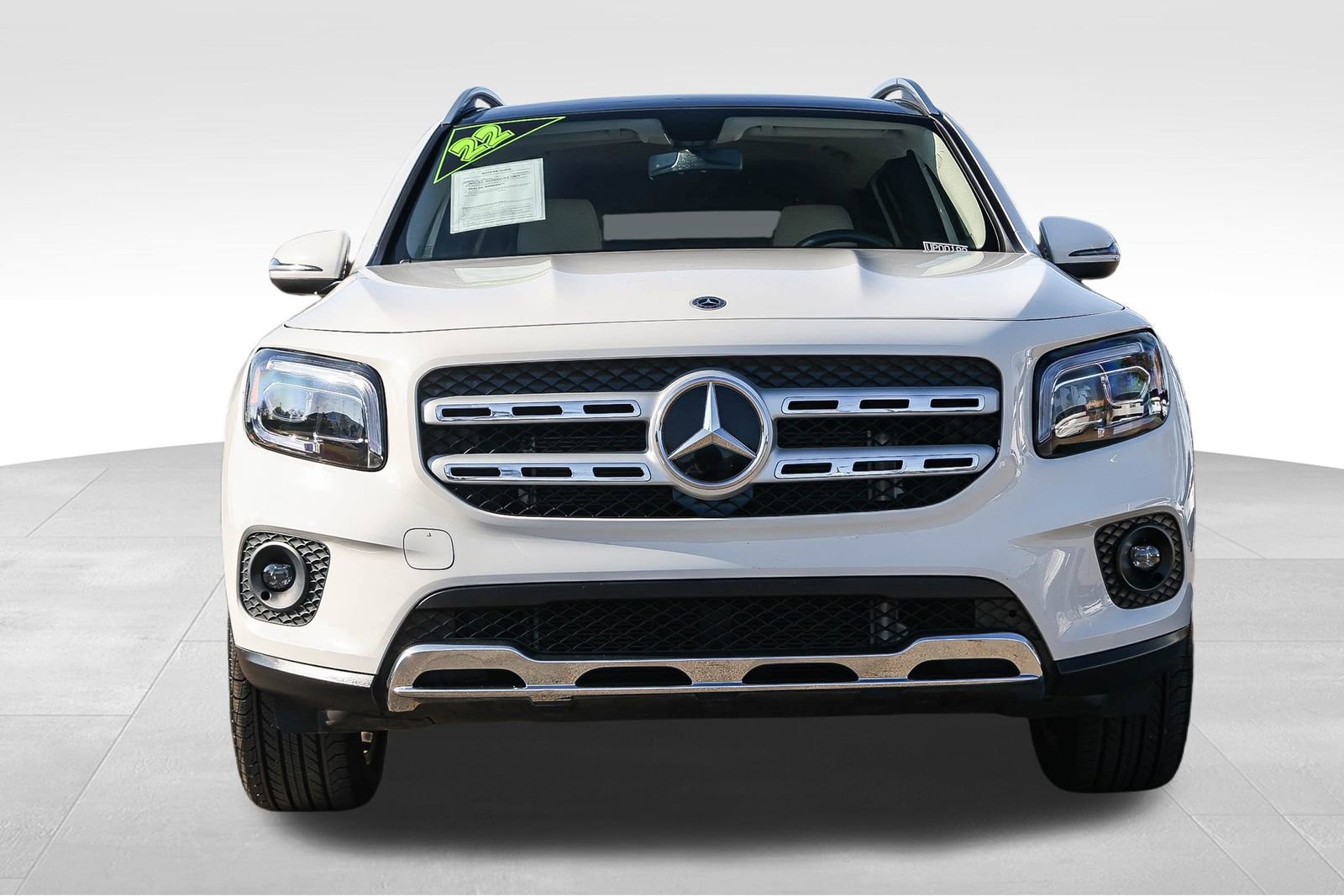 Used 2022 Mercedes-Benz GLB 250 image 2