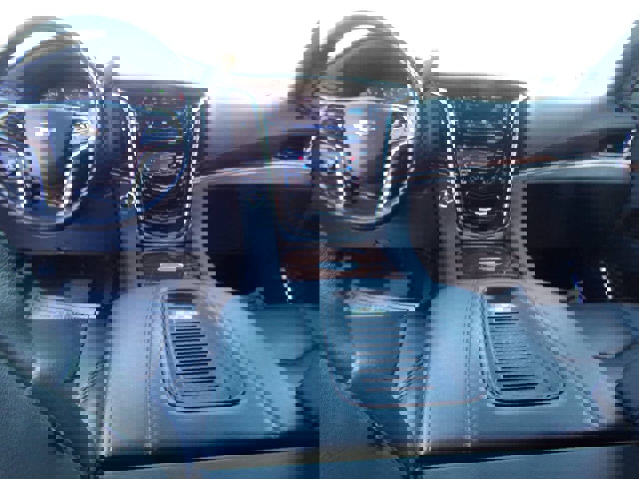 Used 2019 Cadillac Escalade ESV Luxury image 19