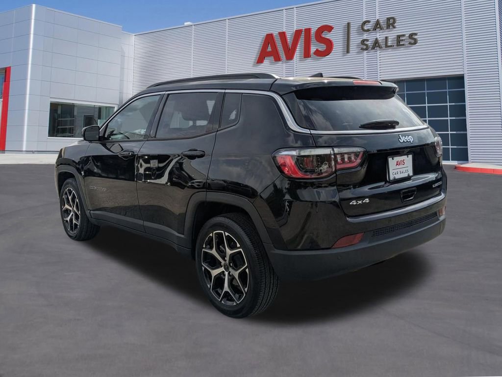Used 2025 Jeep Compass Limited image 6