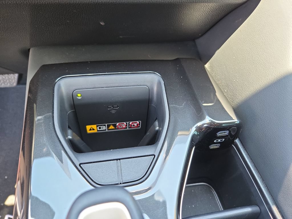 Certified 2025 Toyota Crown AWD/4WD image 24
