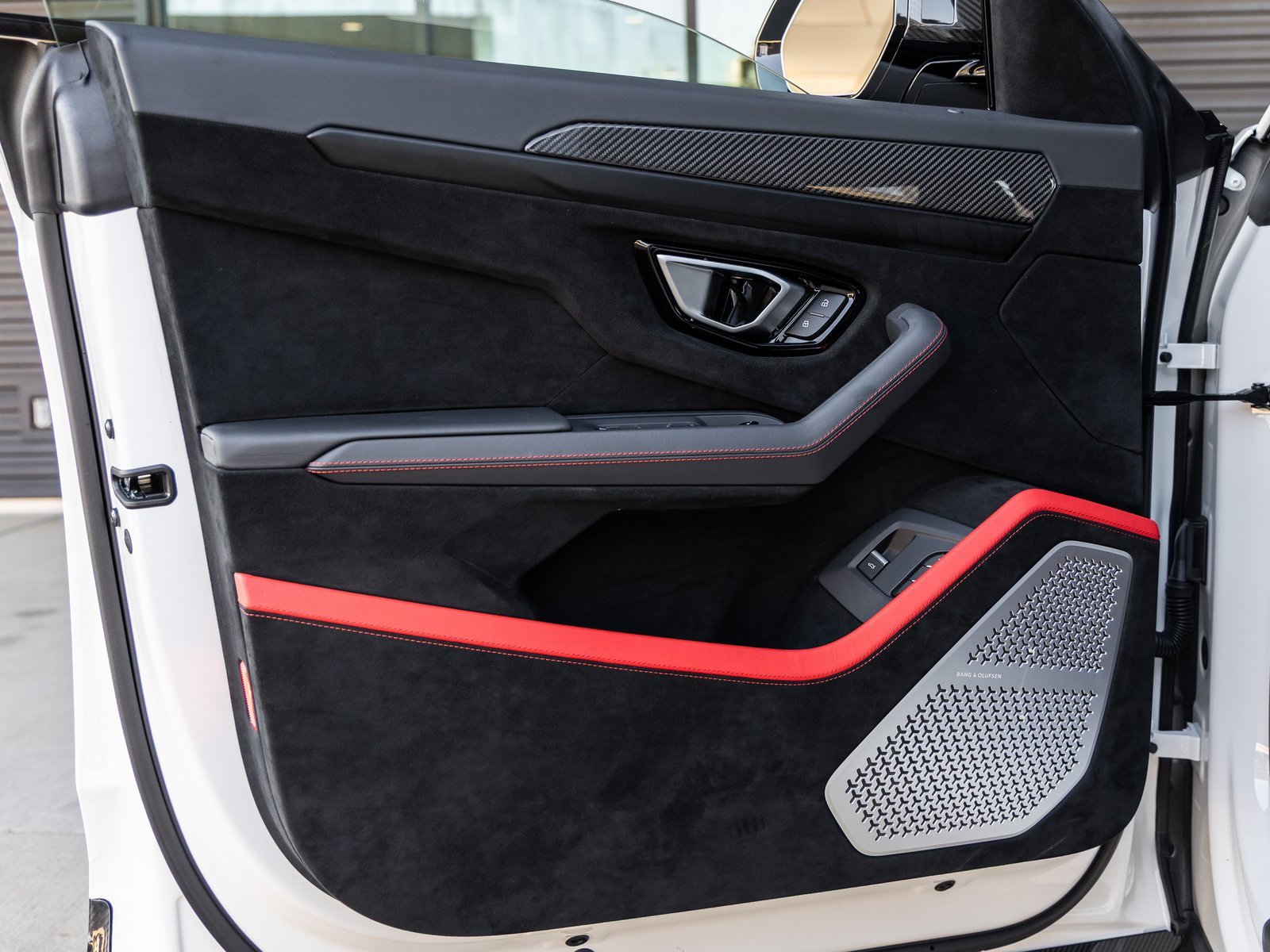 Used 2024 Lamborghini Urus Performante image 24