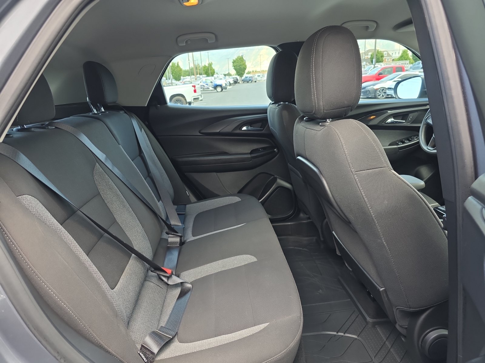 Used 2021 Chevrolet TrailBlazer LS FWD image 28