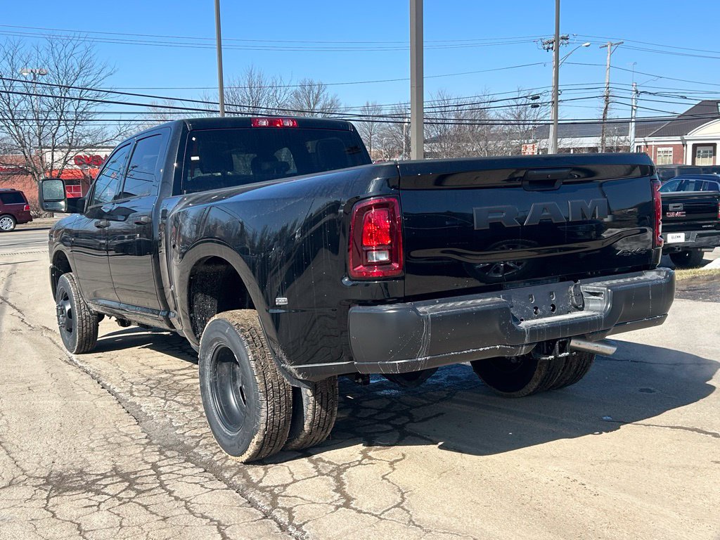 New 2026 RAM 3500 Tradesman AWD/4WD image 9