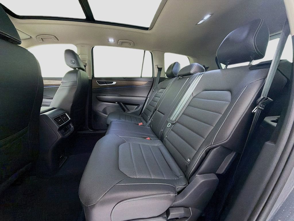 Used 2025 Volkswagen Atlas SEL image 26