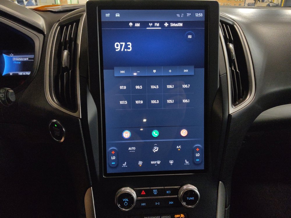 Used 2023 Ford Edge SEL image 25